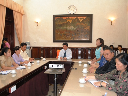 ງານປະກວດຄວາມຮູ້ ຄວາມສາມາດພະນັກງານ ຫໍສະໝຸດລາວ-ຫວຽດນາມ